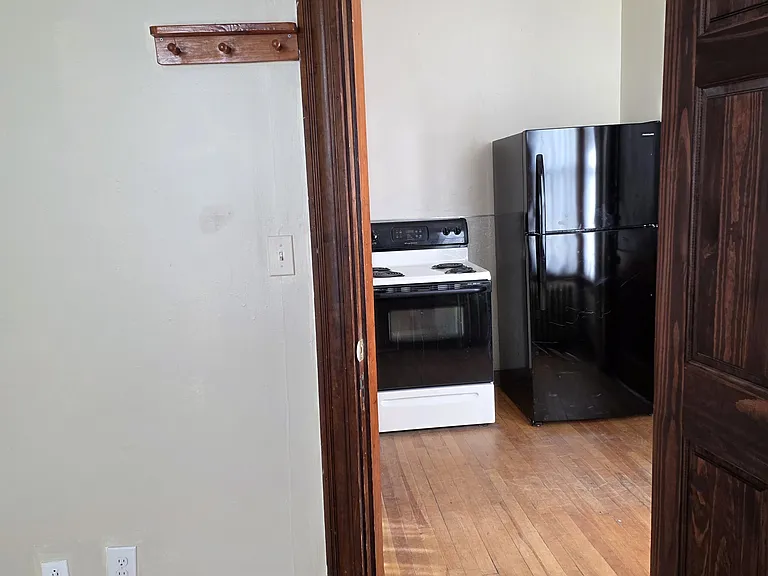 179 College St #3 — Photo 23