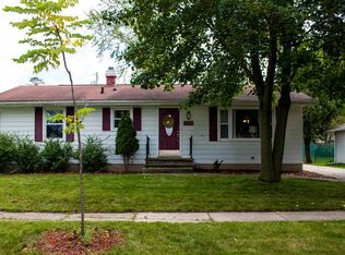 2300 N Gillett St, Appleton, WI 54914