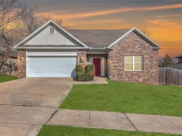 164 S Pinyon Point, Fayetteville, AR 72701