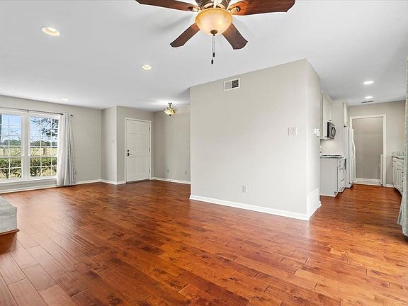 5th image of 1700 Fiddlers Elbow Dr #84