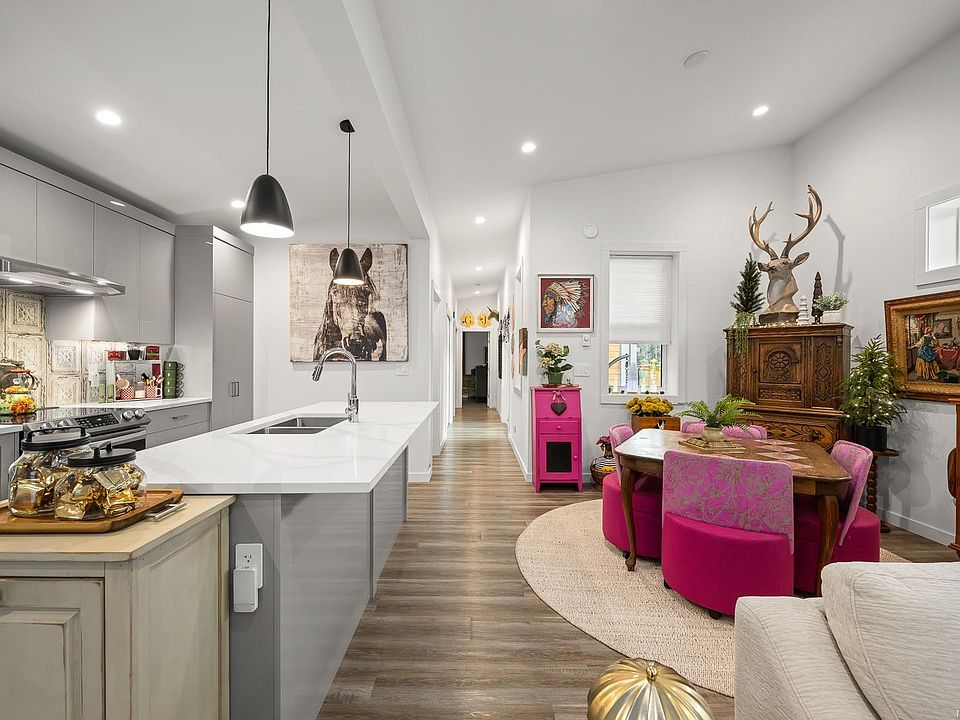 1st image of 3025 Royston Rd #30