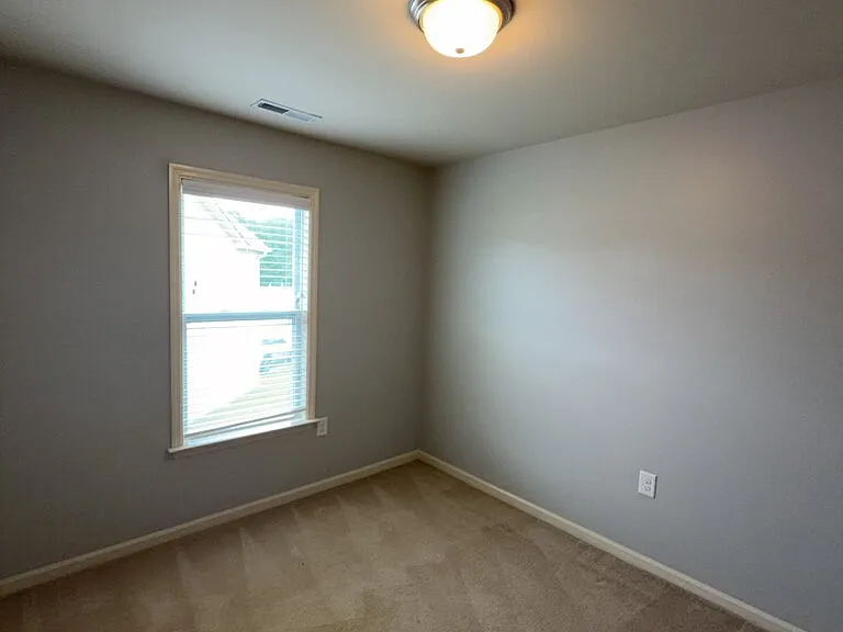 410 Sullivan Loop Rd — Photo 11