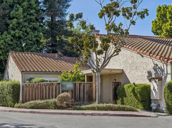 142 Mission Dr, East Palo Alto, CA 94303