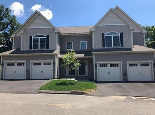 144 Wells View Dr, Shelton, CT 06484