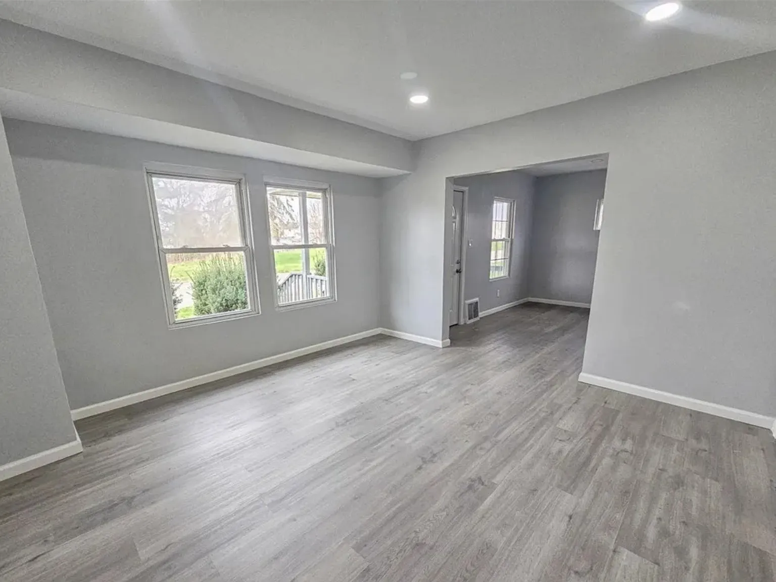 3 bed, 1800 sqft, $1,800 — Photo 4