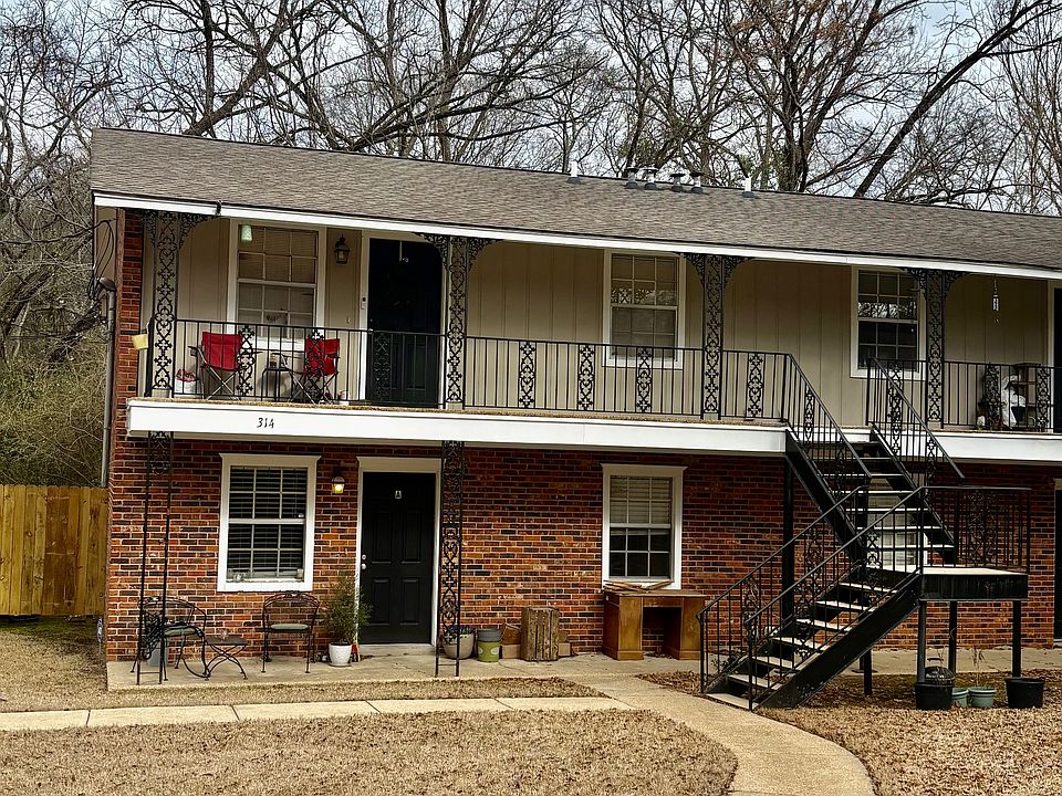 2nd image of 314 White Dr #C