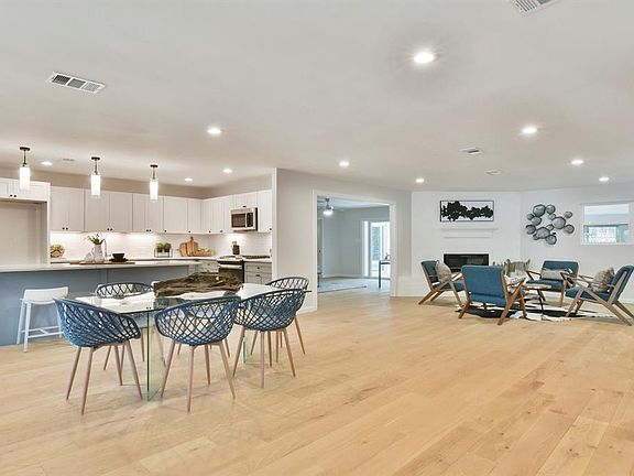 5th image of 4055 Hildring Dr W