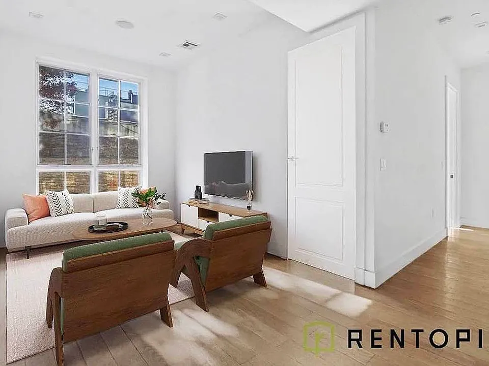 894 Bushwick Ave #5A