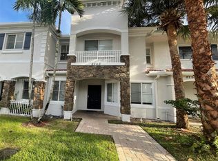 8246 SW 27th St #103, Hollywood, FL 33025
