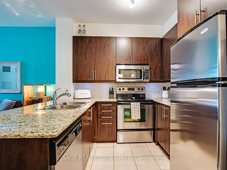 88 Broadway Ave #202 — Photo 10