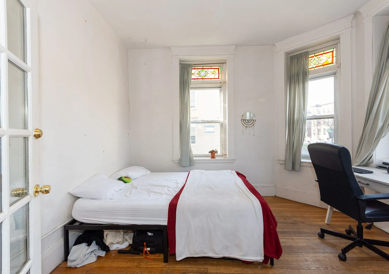 Bu Packards Corner Large Sunny 2 Bed Not A Split Heat Hw Inc Mostly Occupied By Bu Students — Photo 4