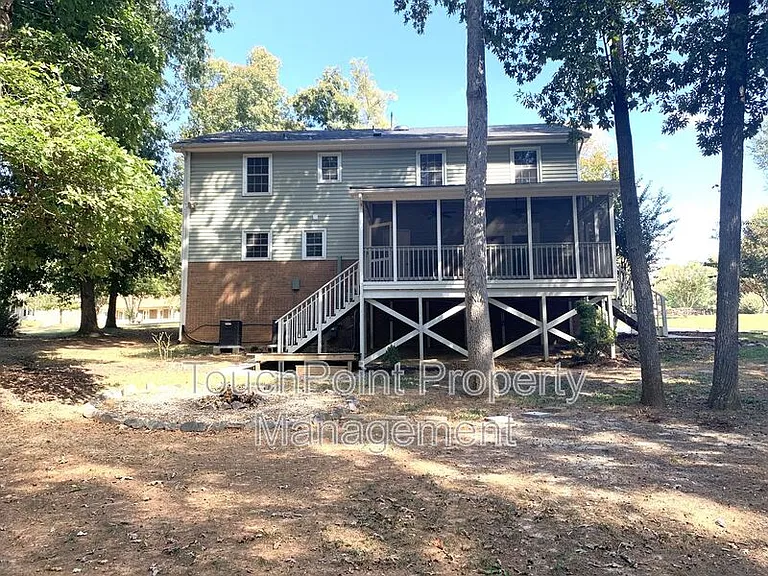 1114 Glenshannon Rd — Photo 34