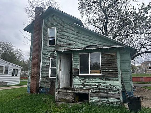 4th image of 93 Webber St