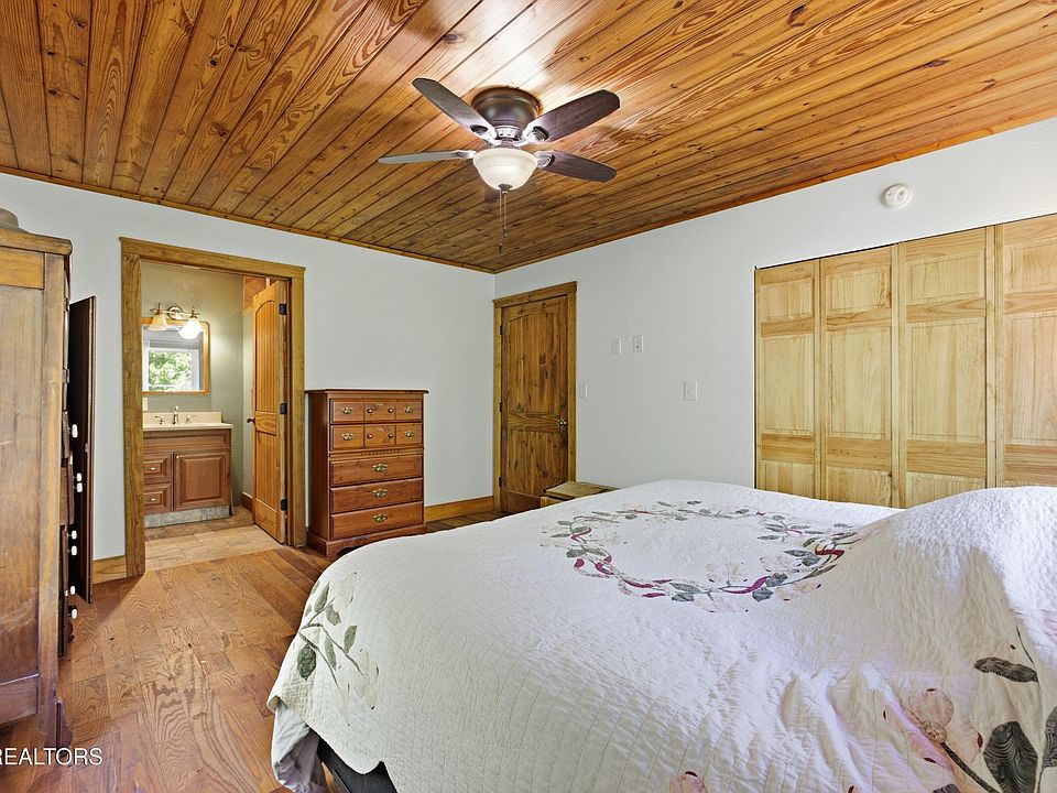 19th image of 1705 Eagle Furnace Rd