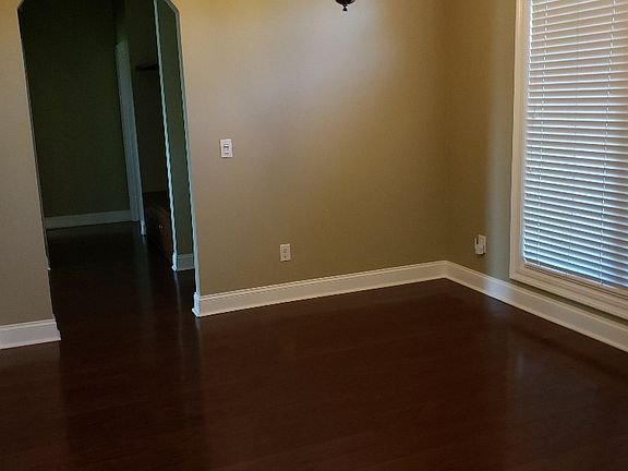 2nd image of 9100 Chastain Park Dr