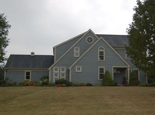 11 Breezy Knoll Dr, Bloomfield, CT 06002