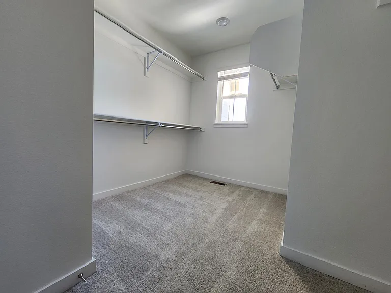 9017 Redfield Ln — Photo 13