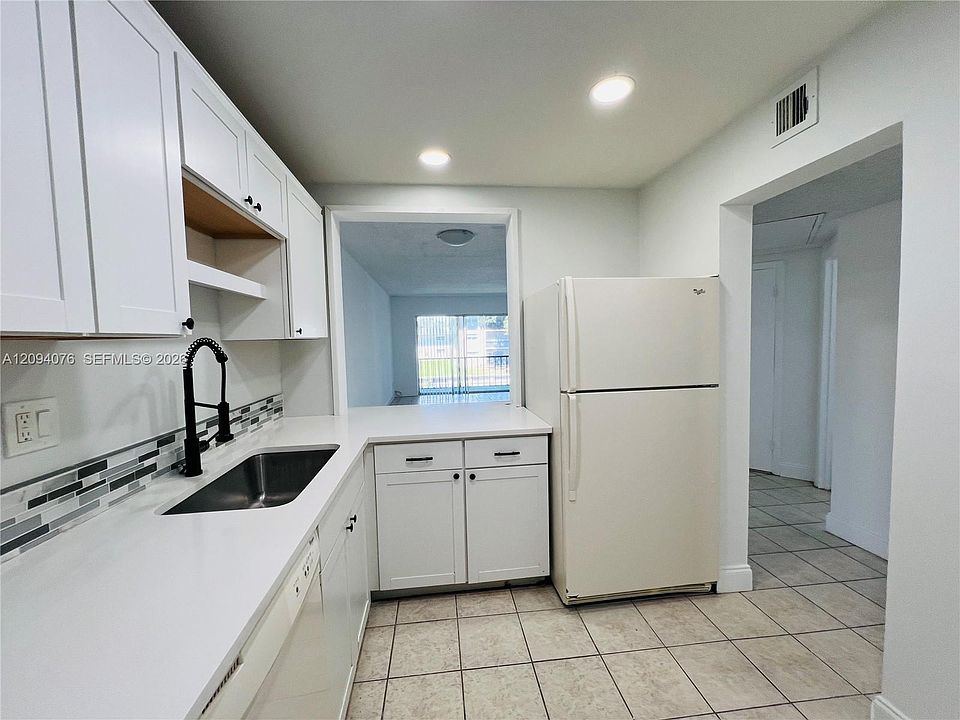 1st image of 8025 Colony Cir S APT 210