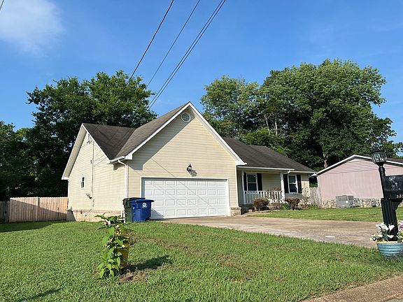 3rd image of 8322 Hamilton Oaks Dr