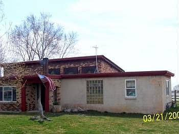 1st image of 653 W Glovers Ln