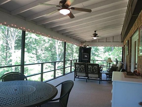 3rd image of 3304 Tall Pines Cir
