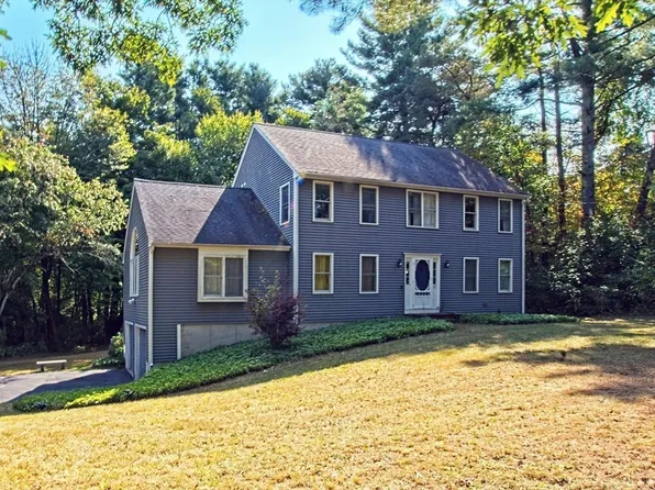 15 Essex St, Norton, MA 02766