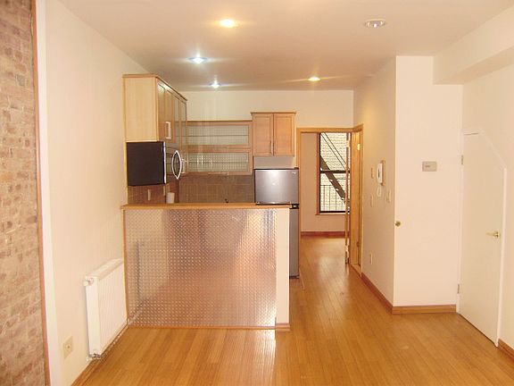 2nd image of 1667 Lexington Ave #3FF