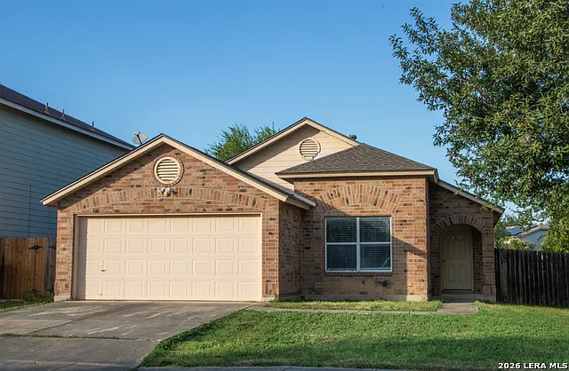 4 bed, 2.0 bath, 1688 sqft, $1,700 — Photo 1