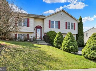 3302 Wyoming Dr N, Reading, PA 19608