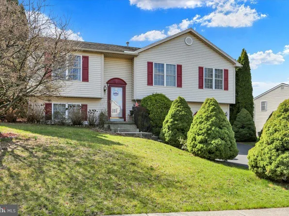 3302 Wyoming Dr N, Reading, PA 19608