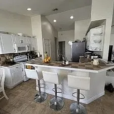 1410 NE 3rd Ave — Photo 1