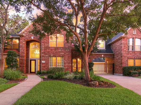 9519 Woodcliff Lake Dr, Spring, TX 77379