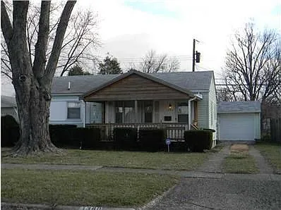 1380 Maetzel Dr photo 1