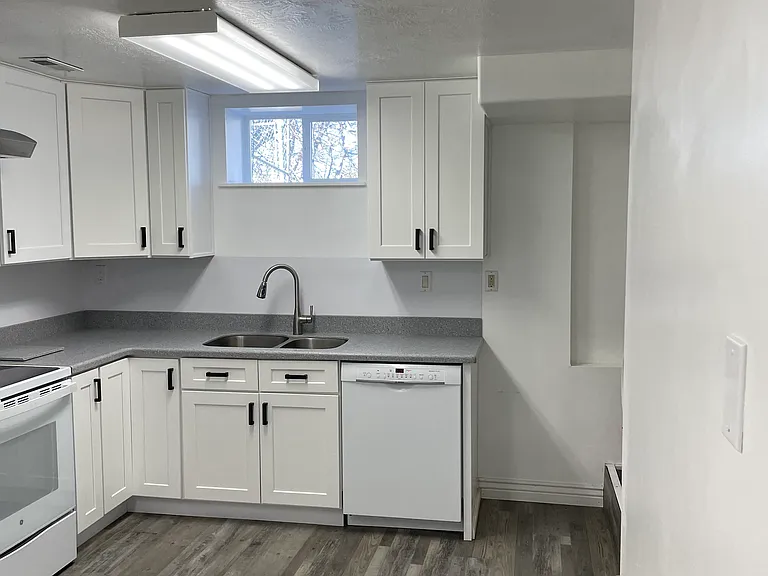 4145 W 9800th St N #BASEMENT — Photo 7