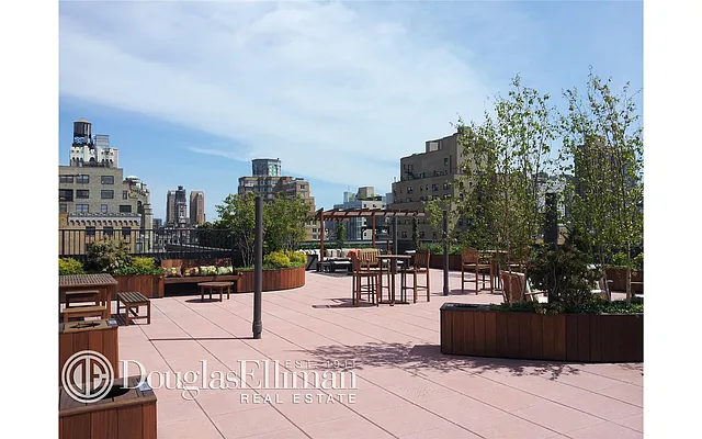 Sold by Douglas Elliman | media 29