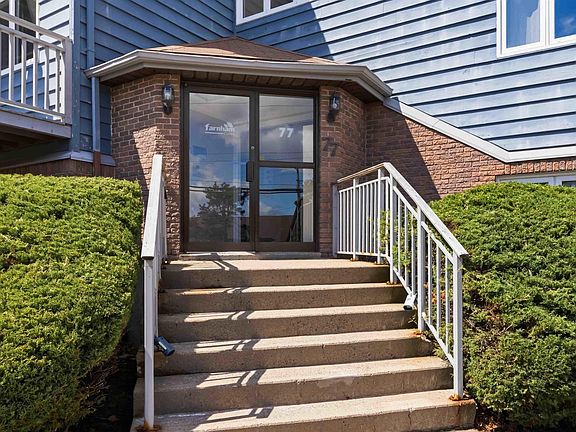 3rd image of 77 Farnham Gate Rd #2