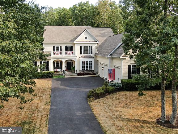 5th image of 11812 Sumner Glen Dr