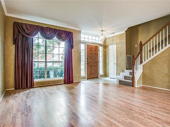 4th image of 4516 Shady Hollow Dr