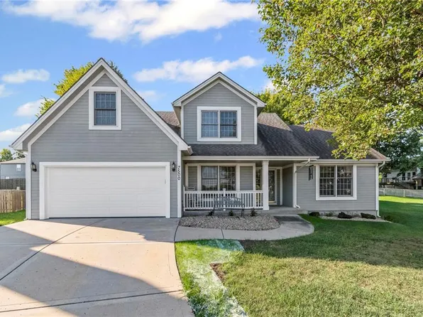 7500 N McKinley Ct, Kansas City, MO 64158