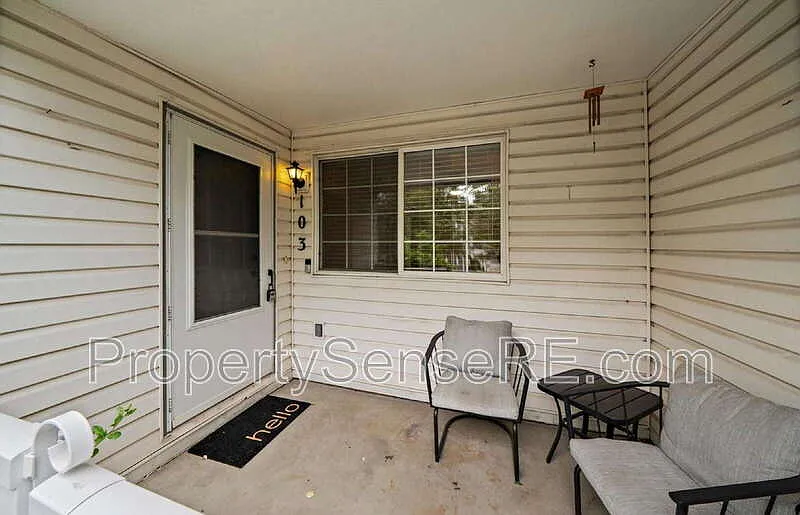 2 bed, 2.0 bath, 963 sqft, $1,900 — Photo 4