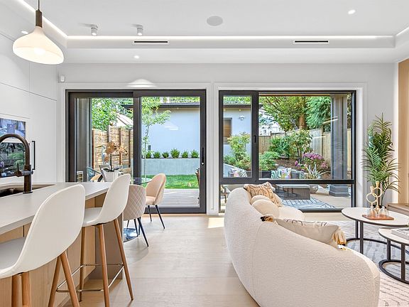 4th image of 3836 W 21st Ave #2