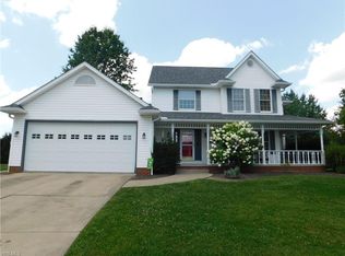 442 Blossom Cir, Tallmadge, OH 44278