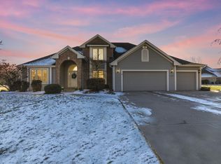 5655 Woodland Hills Dr, Racine, WI 53406