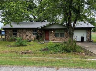 112 Jones St, Panama, OK 74951