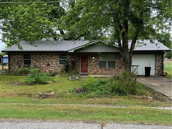 112 Jones St, Panama, OK 74951