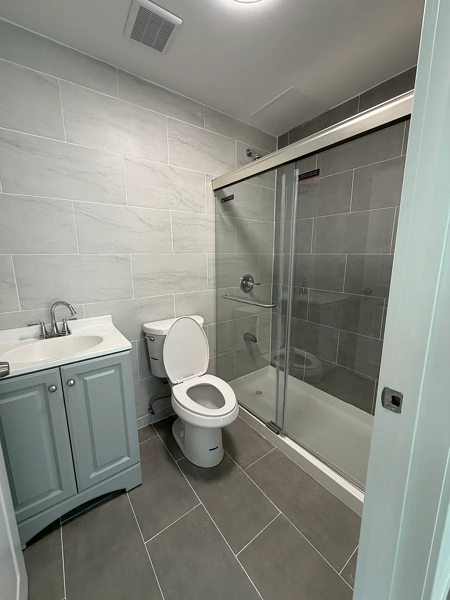 Building Photo - 472 Herzl St #2R