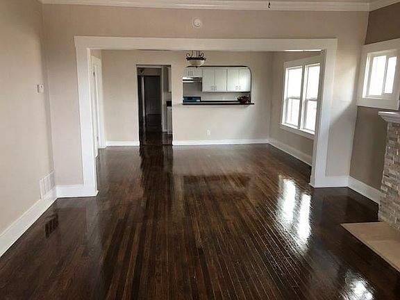 4th image of 1139 E California Ave