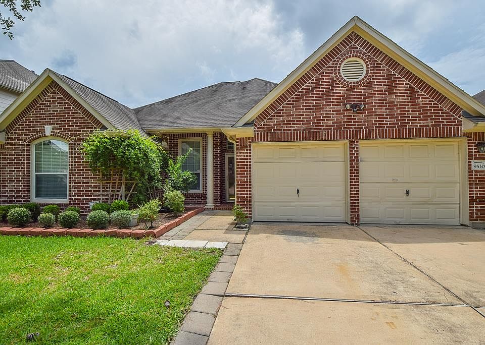 1st image of 9530 Still Cove Ln