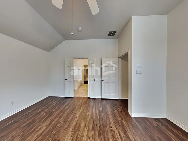6213 Richmond Dr — Photo 12