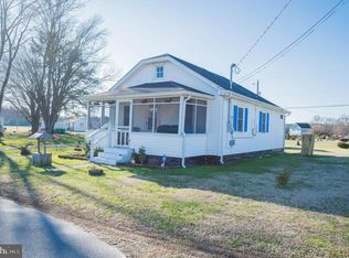 416 Chestnut St, Hebron, MD 21830